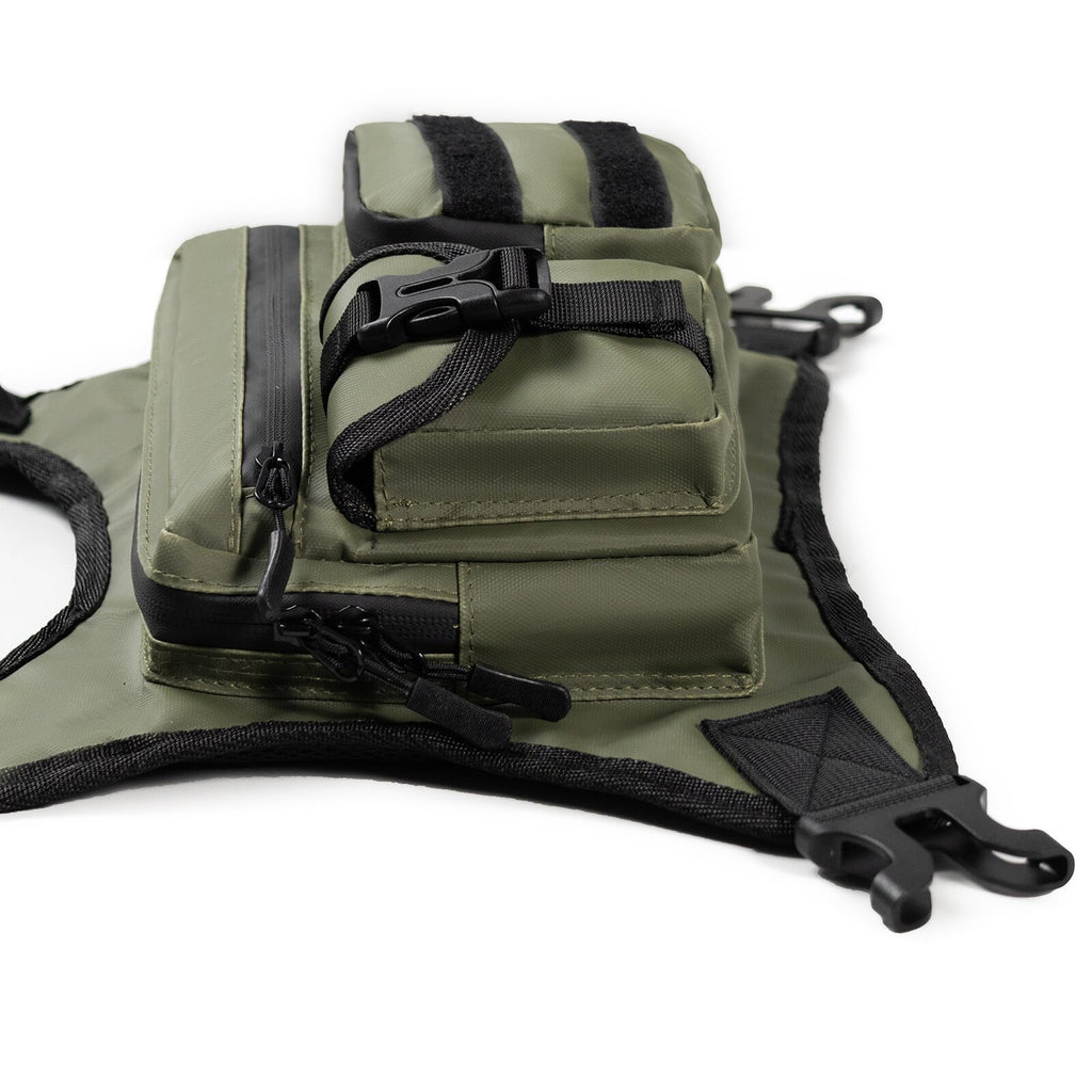 Green Outdoor Tactical Chest Bag - CS Running Hydration Sports Chest Pack for Men (0.572kg, 30x30x6 cm)